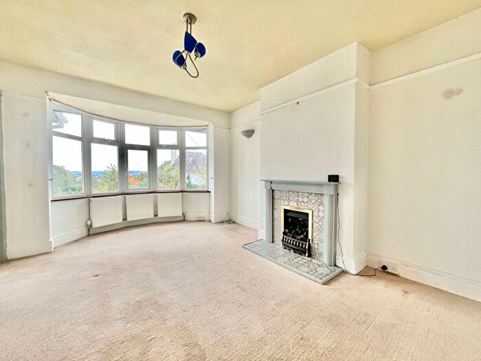 2 Bedroom Flat For Sale In Kingshurst Drive, Paignton, TQ3