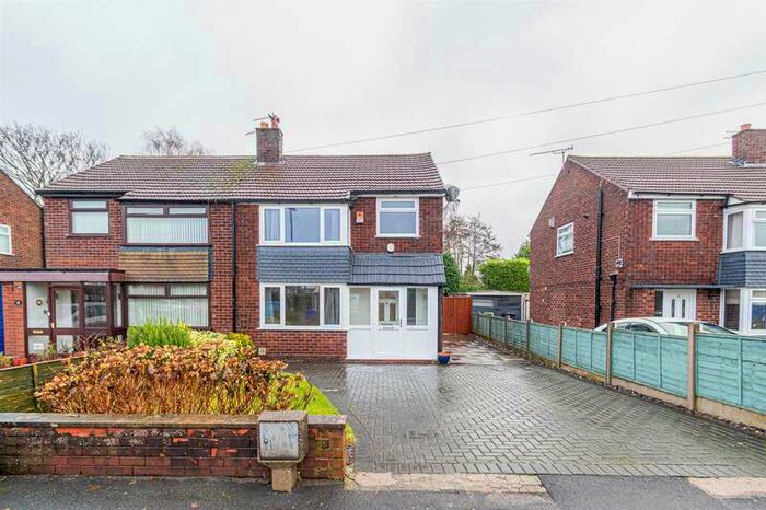 3 Bedroom Semi-Detached House To Rent In Pelham Road, Thelwall, Warrington, WA4