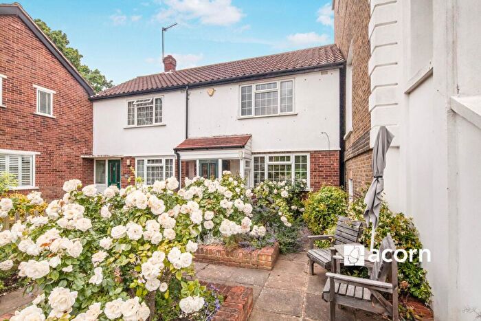 2 Bedroom Flat To Rent In Tudor Road London, SE19