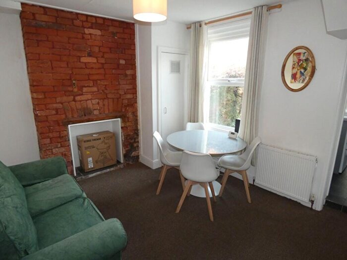 3 Bedroom House To Rent In Regent Square, Exeter, EX1