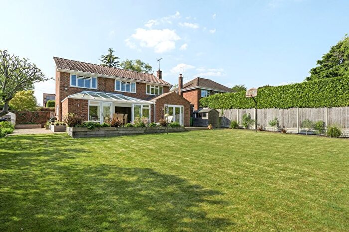 4 Bedroom Detached House For Sale In Merlewood Close, High Wycombe, Buckinghamshire, HP11