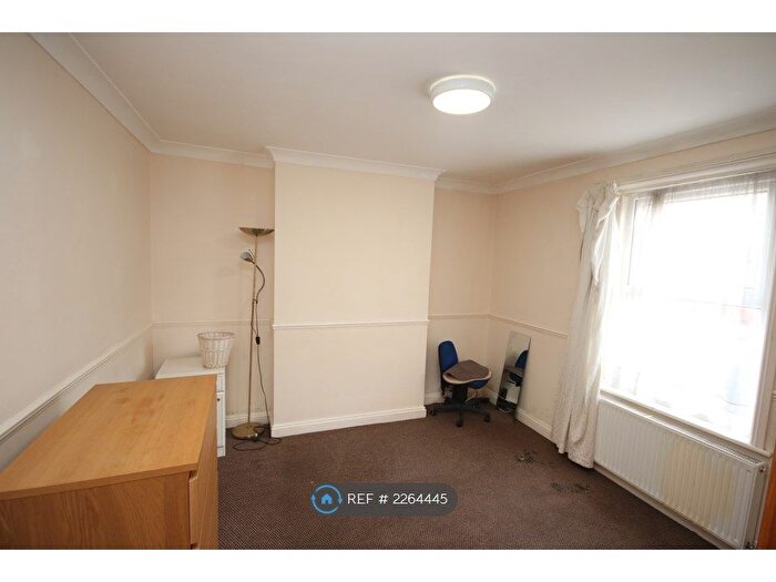 6 Bedroom Semi-Detached House To Rent In Wycliffe Road, Bournemouth, BH9