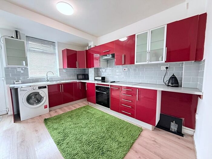 2 Bedroom Property To Rent In Pearson Street, Nottingham, NG7