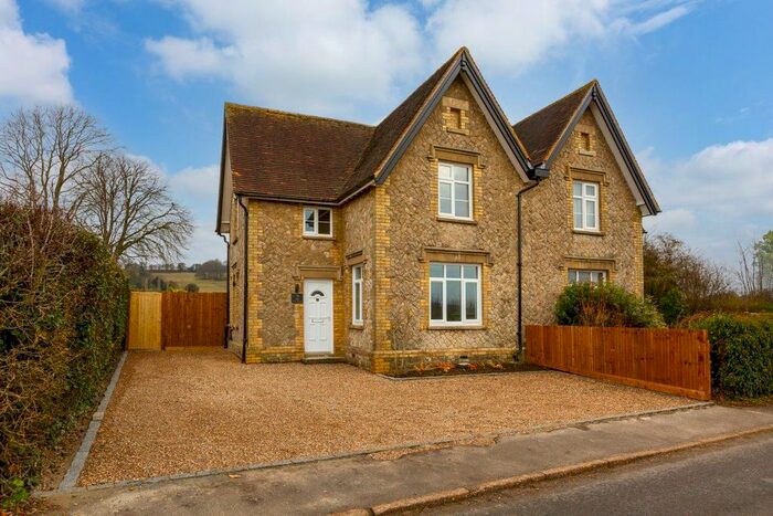 2 Bedroom Semi-Detached House To Rent In Heaverham Road, Kemsing, Sevenoaks TN15