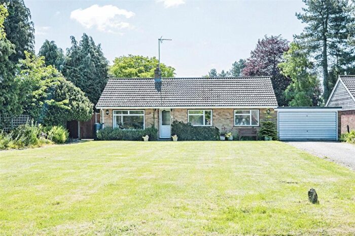 3 Bedroom Bungalow For Sale In Summer Drive, Hoveton, Norwich, Norfolk, NR12