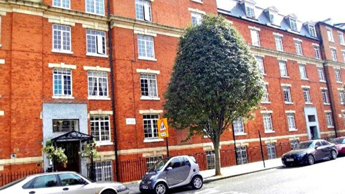 1 Bedroom Flat To Rent In Harrowby Street, Marylebone, London, W1H