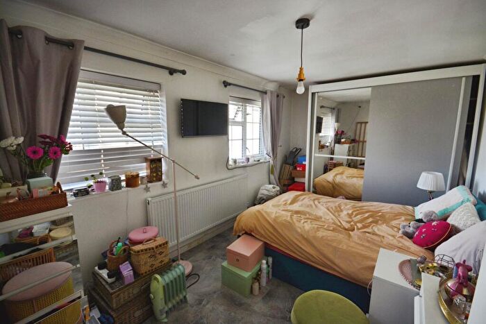 3 Bedroom Terraced House For Sale In Briardale, Stevenage, SG1