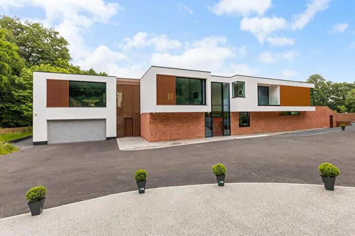 6 Bedroom Detached House For Sale In London Road, Windlesham, Surrey, GU20