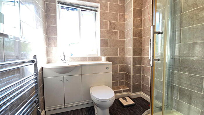 2 Bedroom Retirement Property For Sale In Watermill Court, Bath Road, Woolhampton, Reading, RG7