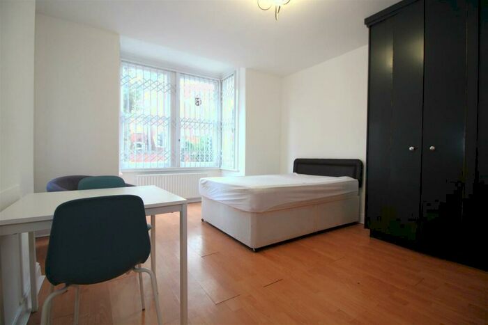 Studio To Rent In Evington Road, Leicester, LE2