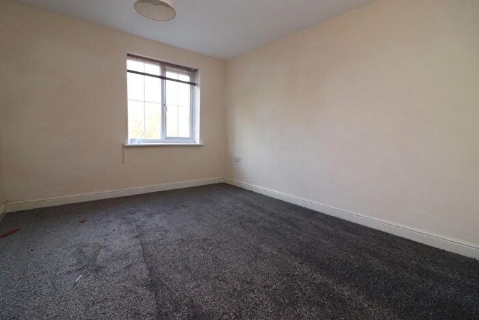 2 Bedroom Flat To Rent In Bellfield View, Bolton, BL1