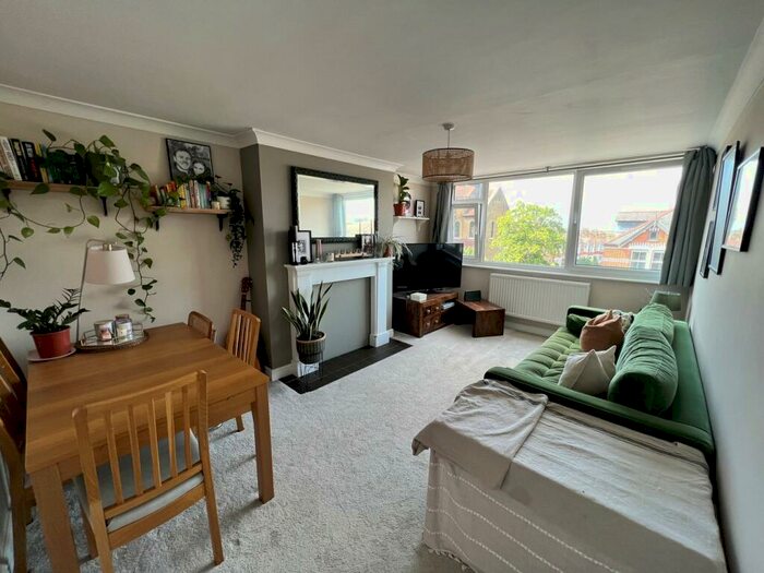 1 Bedroom Flat To Rent In Main Road, Sidcup, DA14