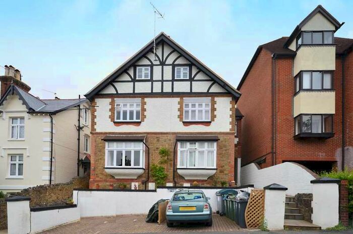 1 Bedroom Maisonette Flat To Rent In Baillie Road, Guildford, GU1