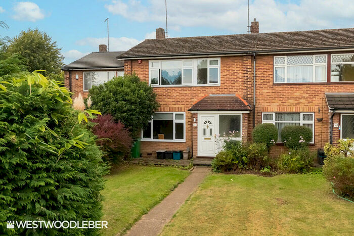 3 Bedroom Semi-Detached House To Rent In Bell Lane, Broxbourne, EN10