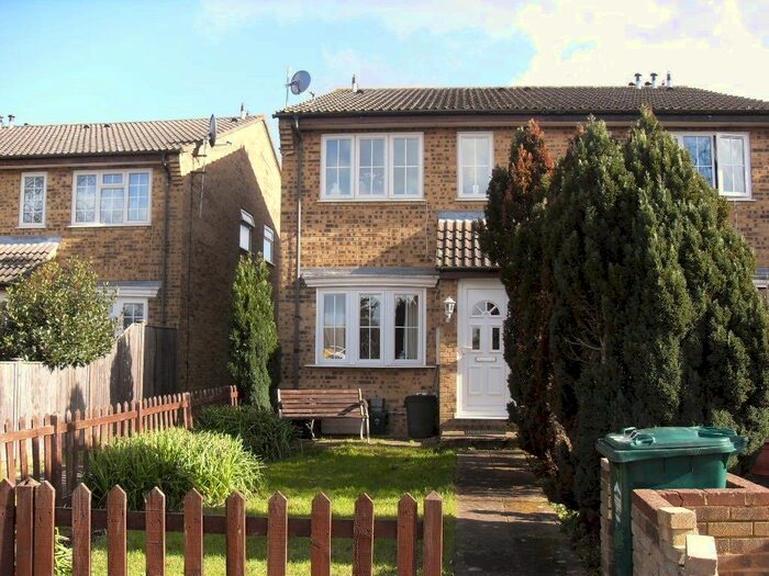 1 Bedroom Terraced House To Rent In Reedsfield Road, Ashford, TW15