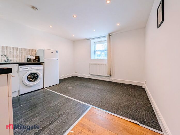 1 Bedroom Flat To Rent In Southwood Road, London, SE9