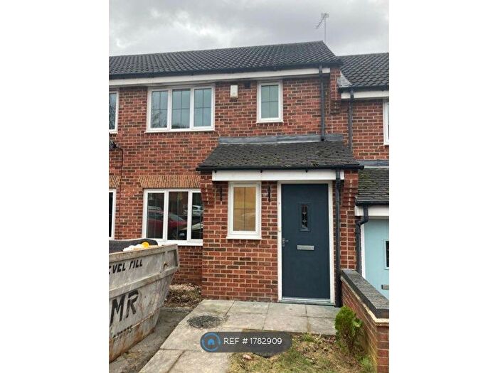 3 Bedroom Terraced House To Rent In Deans Court, Pontefract, WF8