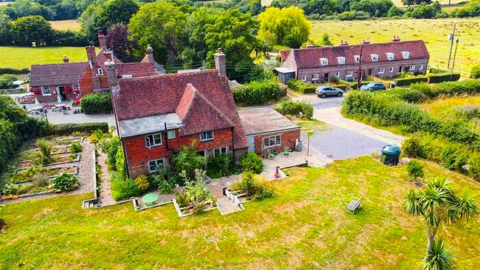 3 Bedroom Detached House For Sale In Brown Bread Street, Ashburnham, TN33