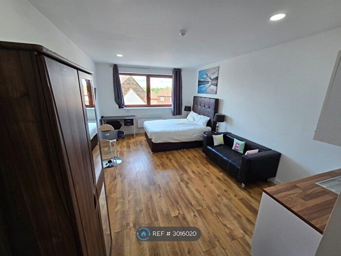 Studio To Rent In Lower Bryan Street, Stoke-On-Trent, ST1