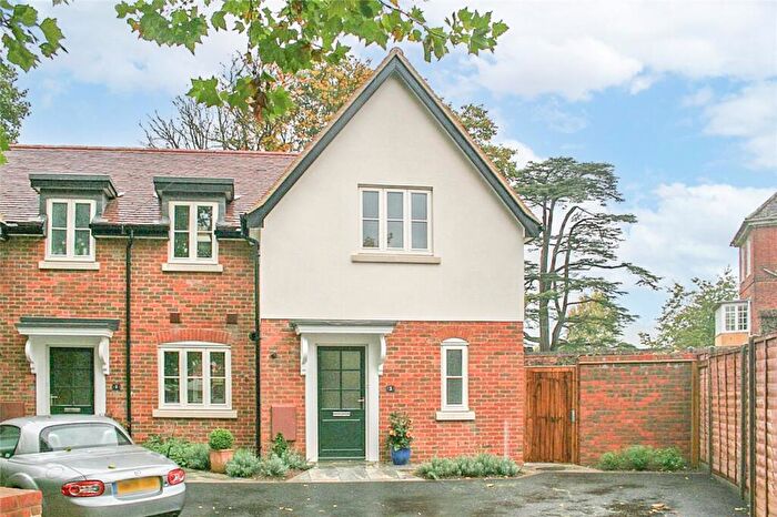 2 Bedroom Semi-Detached House To Rent In Forge Lane, Welwyn, AL6