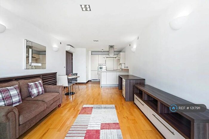 1 Bedroom Flat To Rent In Bridges Court Road, London, SW11