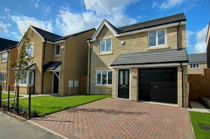 4 Bedroom Detached House To Rent In Black Boy Road, Houghton Le Spring, DH4