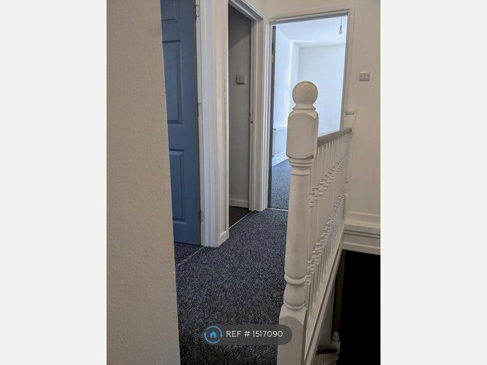 2 Bedroom Flat To Rent In Bute Street, Treherbert, Treorchy, CF42