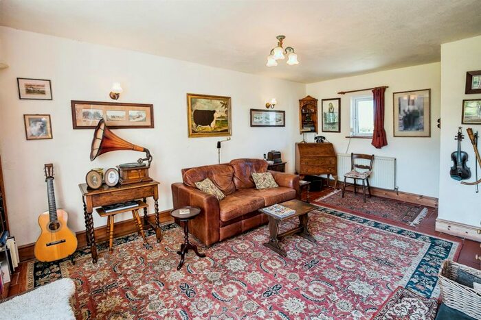 2 Bedroom Detached House For Sale In Meadows Lane, Tilston, Malpas, SY14