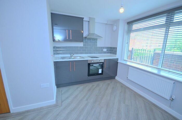 1 Bedroom Flat To Rent In Ladys Lane, Northampton, Northamptonshire, NN1
