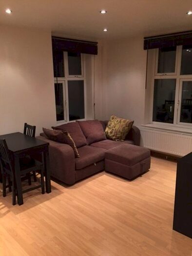 1 Bedroom Flat To Rent In Brixton Hill, London, SW2