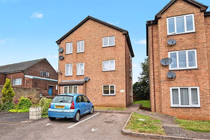 2 Bedroom Flat For Sale In Tunwell Lane, Corby, NN17