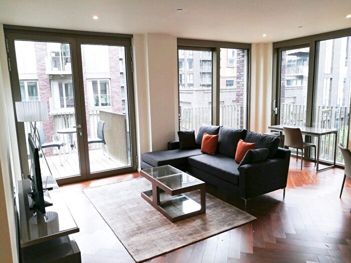 2 Bedroom Flat To Rent In Capital Building, Nine Elms, London, SW11