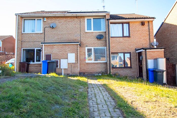 2 Bedroom Terraced House For Sale In Meadowcroft Rise, Westfield, S20