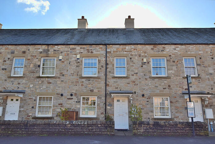 3 Bedroom Town House For Sale In Milltop, Richmond, DL10