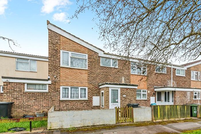 3 Bedroom Terraced House For Sale In Colingsmead, Swindon, Wiltshire, SN3