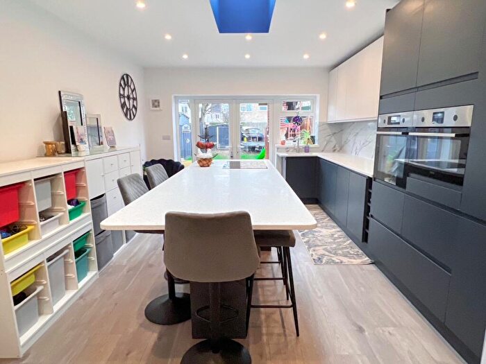 2 Bedroom Semi Detached House For Sale In Upper Farm Road, West Molesey, KT8