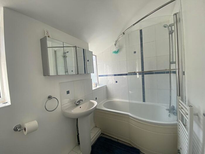 4 Bedroom Terraced House To Rent In Eton Road, Southsea, PO5