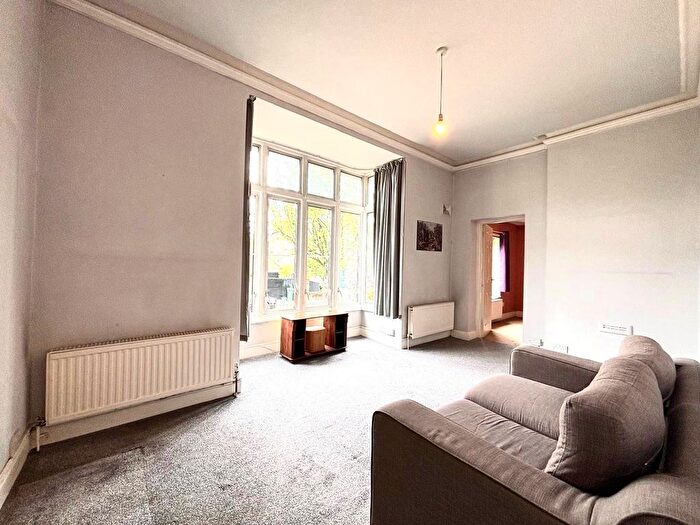 1 Bedroom Flat To Rent In Churchfield Road, Ealing, W13