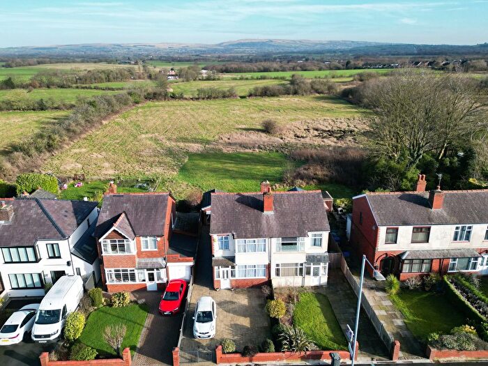 3 Bedroom Semi Detached House For Sale In Preston Road, Standish, WN6