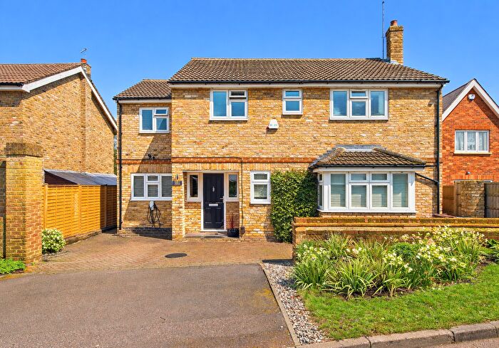 4 Bedroom Detached House For Sale In The Sycamores, Bishops Stortford, CM23