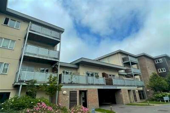 2 Bedroom Flat To Rent In Clayhill Court, Lewes, BN7