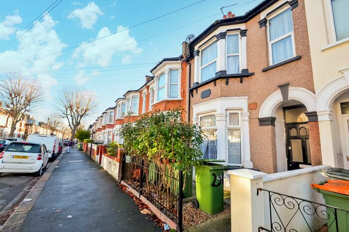 1 Bedroom Flat To Rent In Strone Road, London E12