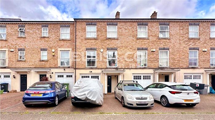 4 Bedroom Town House For Sale In Compton Avenue, Wembley, HA0