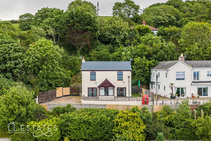 3 Bedroom Detached House For Sale In Hillside, Prestatyn, LL19