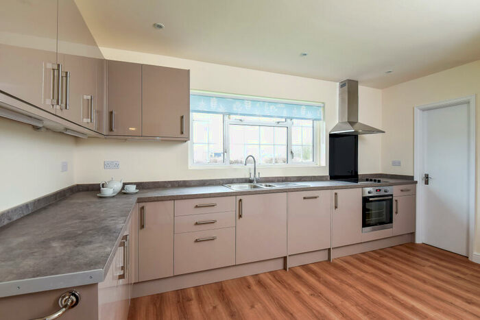 4 Bedroom Bungalow To Rent In Leys Road, Cumnor, OX2