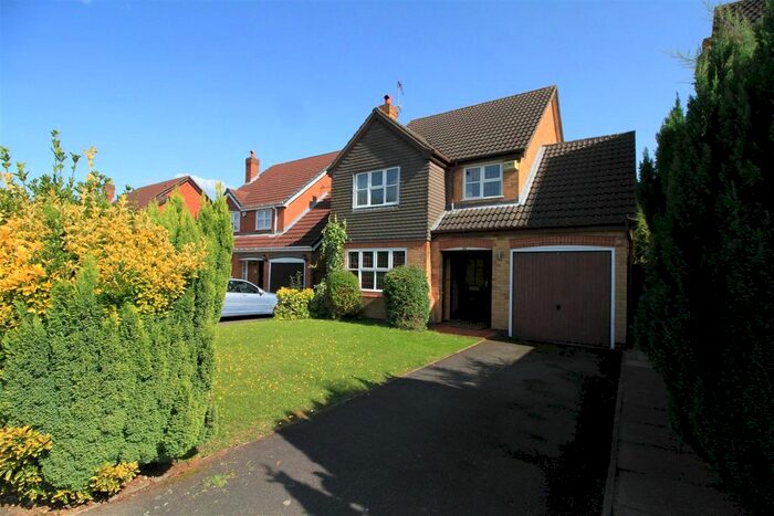 3 Bedroom Detached House To Rent In Gunnersbury Way, Nuthall, Nottingham, NG16