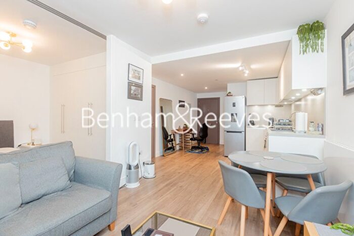 1 Bedroom Flat To Rent In Faulkner House, Tierney Lane, W6