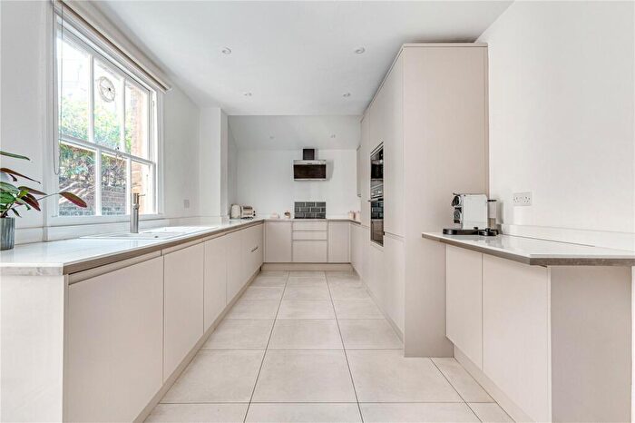 3 Bedroom Terraced House To Rent In Elsley Road, The Shaftesbury Estate, SW11