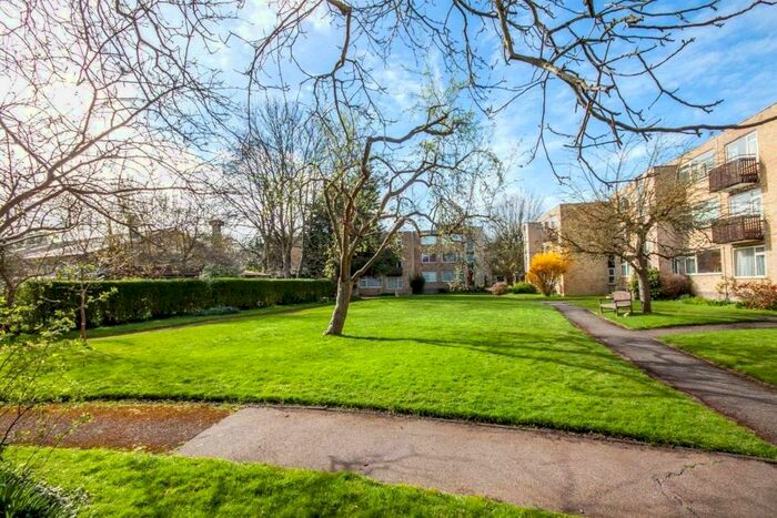 2 Bedroom Apartment To Rent In Cambanks, Cambridge, CB4