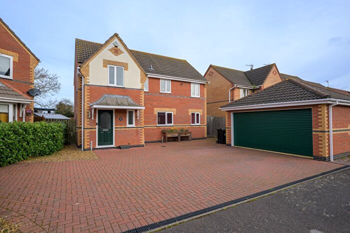 4 Bedroom Detached House For Sale In Waterloo Drive, Morton, PE10